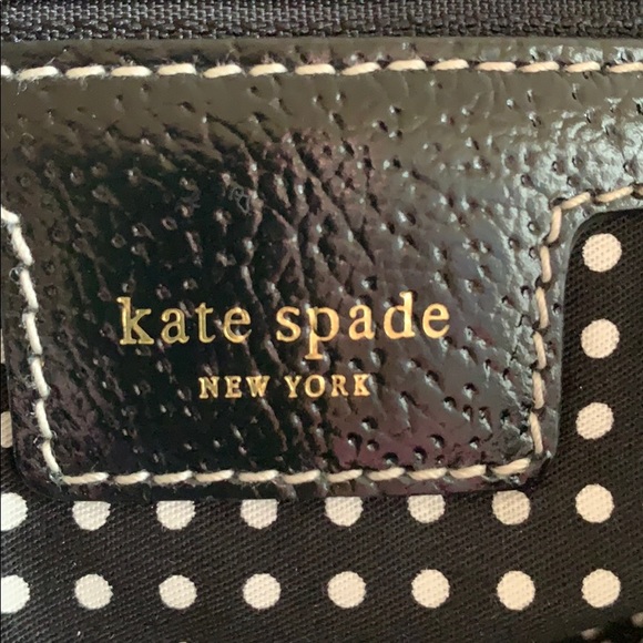 A darling, petite black handbag by Kate Spade - Picture 6 of 7